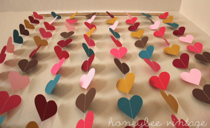 Nieuw DIY: Maak je eigen slinger van papieren hartjes - Babyblog GH-49