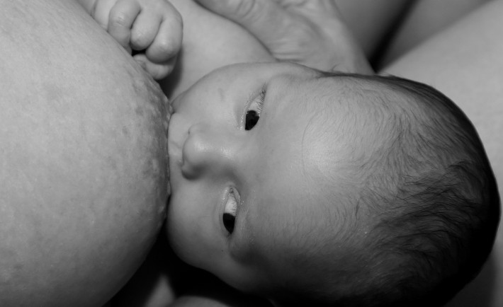 borstvoeding geven aan baby