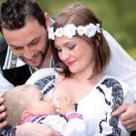 Moeder rockt met foto van borstvoeding op bruiloft